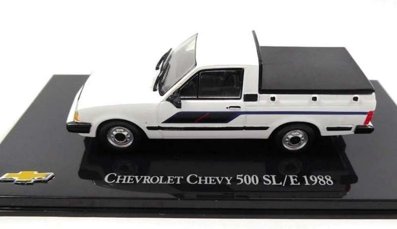 Chevrolet Chevy 500 SL/E 1988 pick-up white/black 1/43 IXO/Altaya NEW+boxed #6119 instant wheels