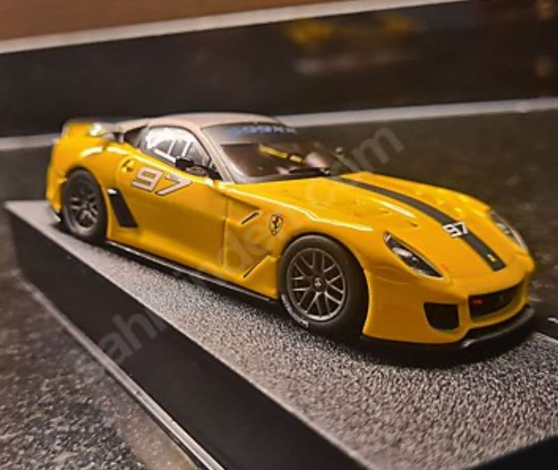 Ferrari 599XX #97 (K.Aluko) 2010 yellow  1/43 IXO/Altaya NEW+boxed #6123 instant wheels