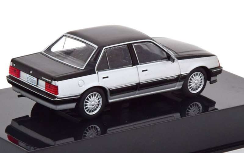 Chevrolet Monza Classic 1986 silver/black 1/43 IXO/Altaya #6129 instant wheels