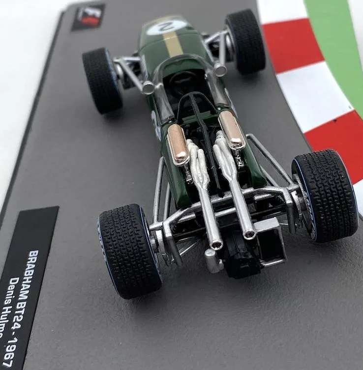 Brabham Repco v8 BT24 F1 1967 (Denis Hulme) dk.green 1/43 IXO/Altaya NEW+boxed #6141 instant wheels