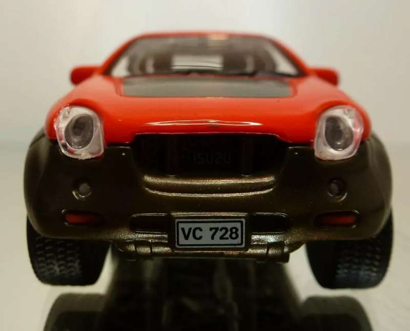 Isuzu VehiCross red 1997 1/43 Cararama NEW+blister #6163 instant wheels
