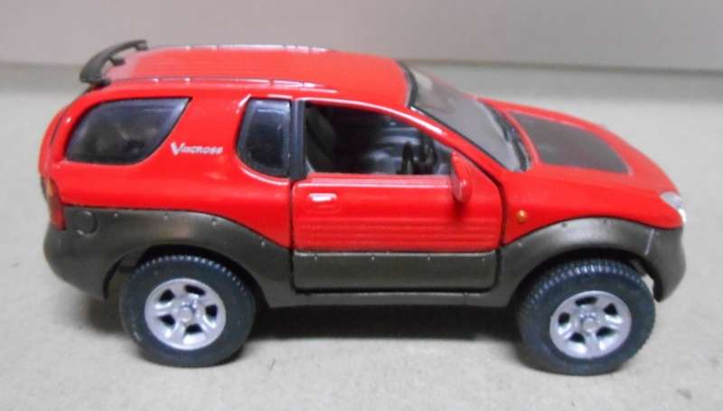 Isuzu VehiCross red 1997 1/43 Cararama NEW+blister #6163 instant wheels