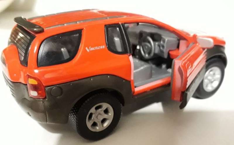 Isuzu VehiCross red 1997 1/43 Cararama NEW+blister #6163 instant wheels
