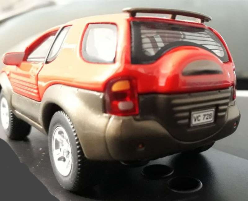 Isuzu VehiCross red 1997 1/43 Cararama NEW+blister #6163 instant wheels