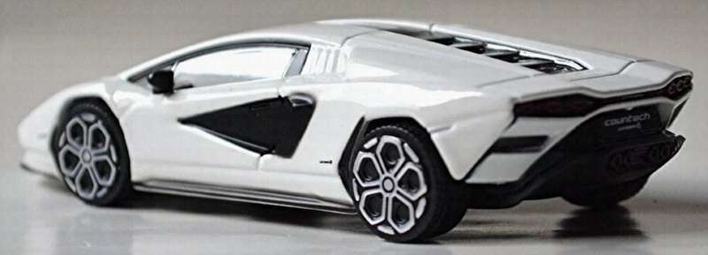 Lamborghini Countach LPI 800-4 2022 white 1/43 Bburago NEW+boxed #6168 instant wheels