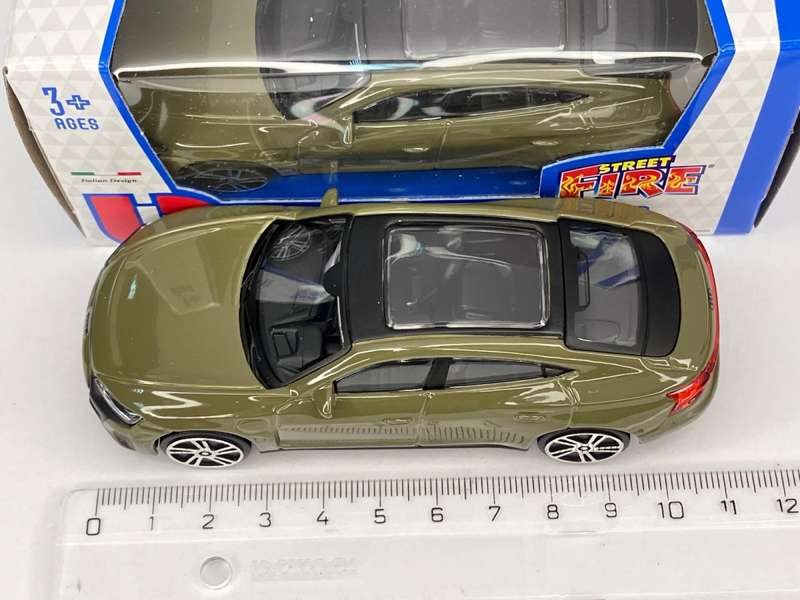 Audi RS e-tron GT 2022 olive green 1/43 Bburago NEW+boxed #6169 instant wheels