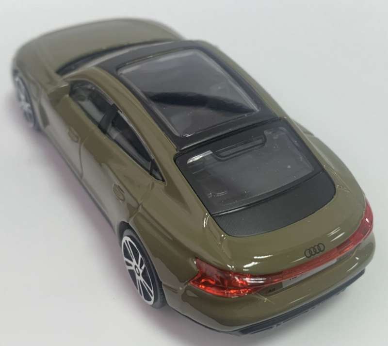 Audi RS e-tron GT 2022 olive green 1/43 Bburago NEW+boxed #6169 instant wheels