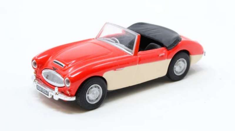 Austin Healey 100/6  convertible.open 1959 red/cream 1/43 Cararama NEW+boxed #6174 instant wheels