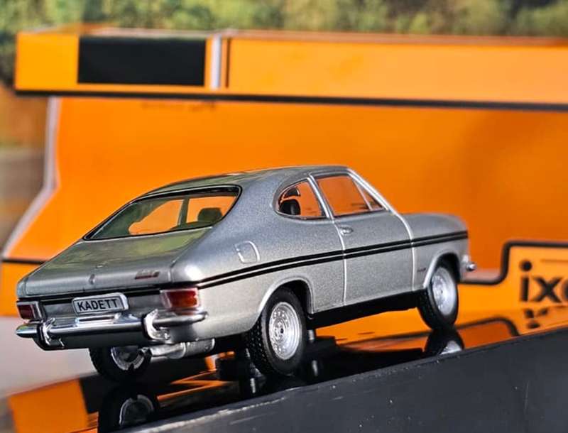 Opel Kadett B Rallye Coupe 1967 silver/black 1/43 IXO NEW+boxed #6182 instant wheels