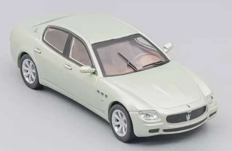 Maserati Quattroporte 2009 Champagne 1/43 D'Agostini/IXO NEWinBlister #6189 instant wheels