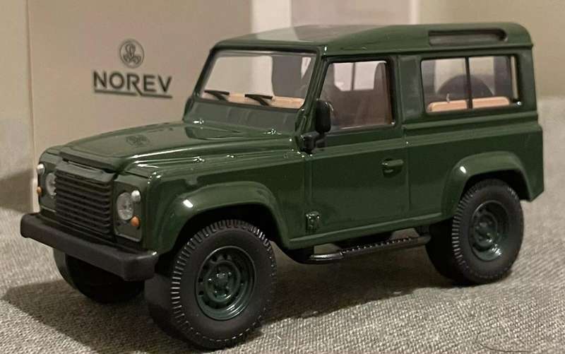 Land Rover Defender swb 1995 dark green 1/43 Norev NEW+BOXED #6191 instant wheels