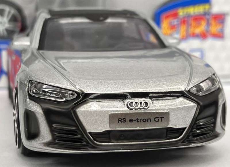 Audi RS e-tron GT 2022 metallic silver 1/43 Bburago NEW+boxed #6193 instant wheels