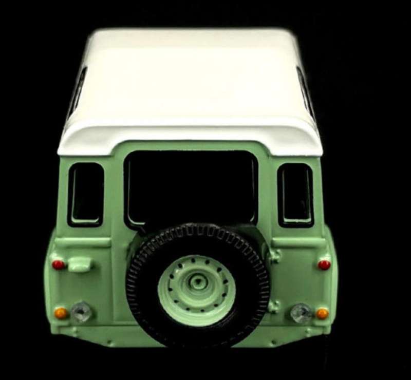 Land Rover Defender swb 1995 lt.green+white 1/43 Norev-jet-car NEW+boxed #6197 instant wheels