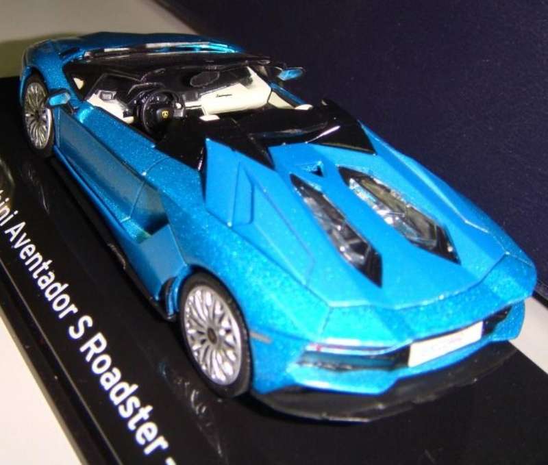 Lamborghini Aventador S Roadster 2017 bluemetallic 1/43 Altaya/IXO NEW+boxed #6218 instant wheels