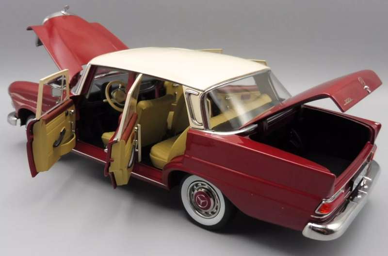 Mercedes-Benz 200 (W110) 1966 red+white 1/18 Norev NEW+boxed #8004 instant wheels