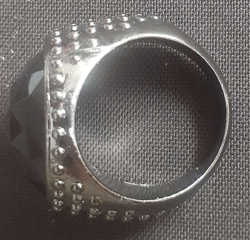 Jewellery Costume - Fashion Ring - Silver/Black