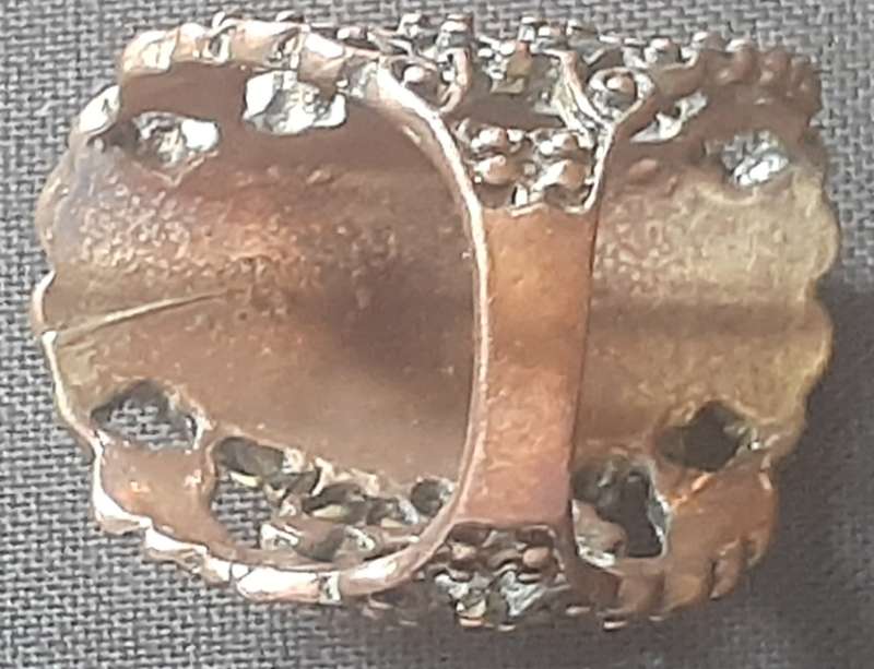 Jewellery Costume - Fashion Ring - Champagne Colour