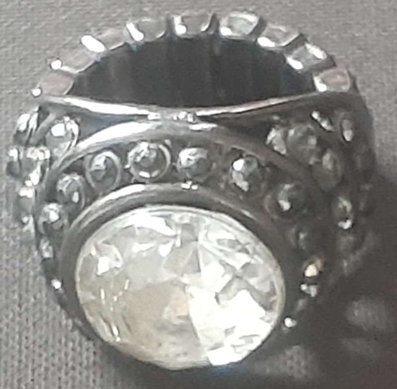 Jewellery Costume - Fashion Ring - Expandable