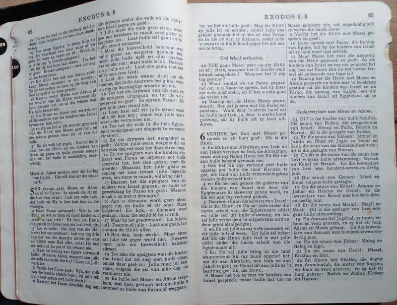 Bible - Die Bybel - 1956  - Med. Size.