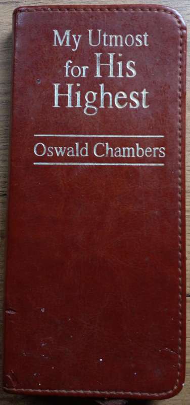 Bible/Book - My Utmost For His Highest - Oswald Chambers - 2002 - Pocket