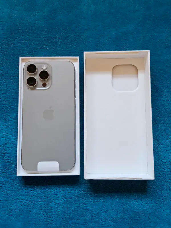 iPhone 15 Pro 128GB Natural Titanium