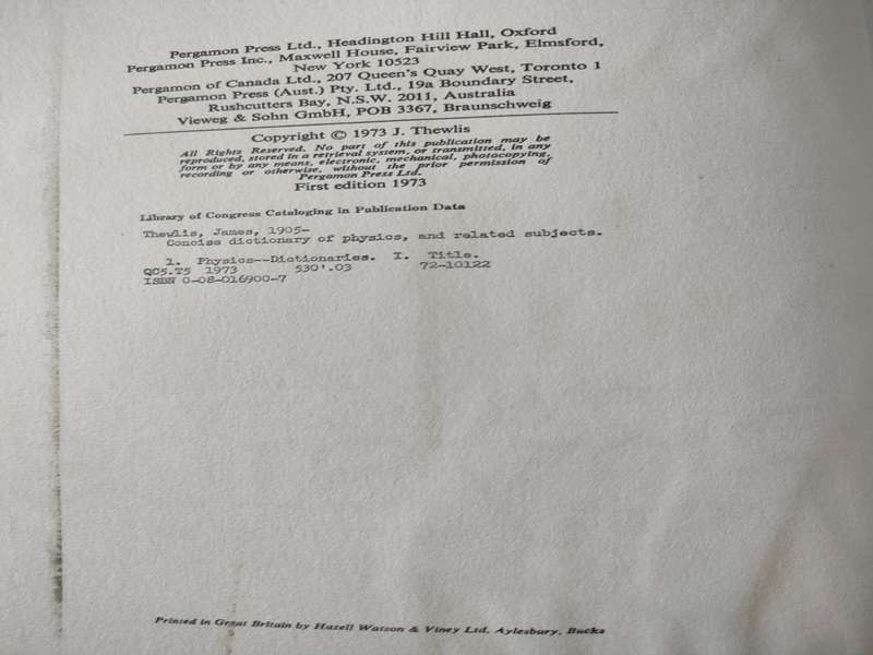 Concise Dictionary of Physics by J Thewlis: 1973: 1 st Edition: Good condition: