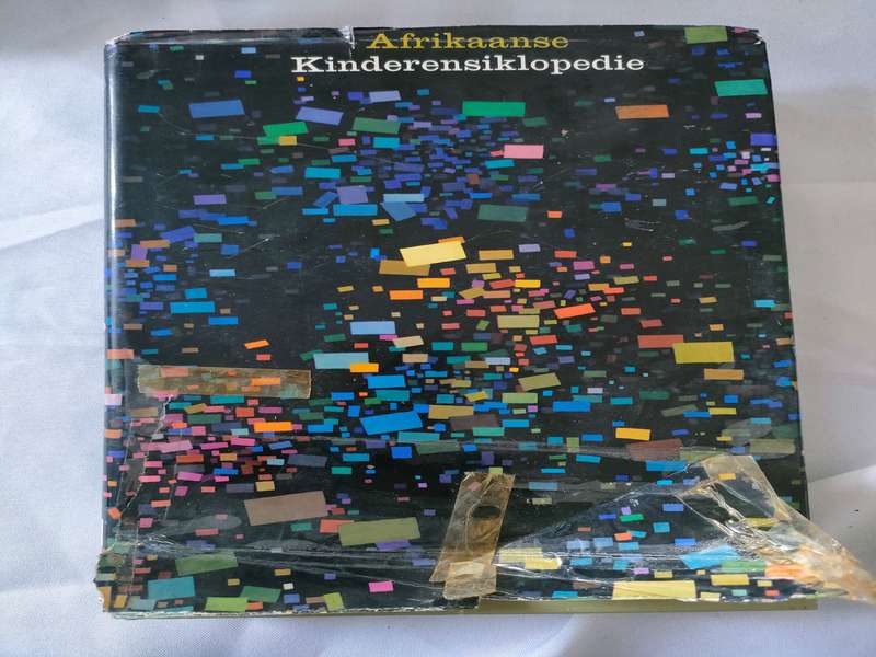 Afrikaanse Kinderensiklopedie Volume 2: Nasionale Boekhandel: Good condition: