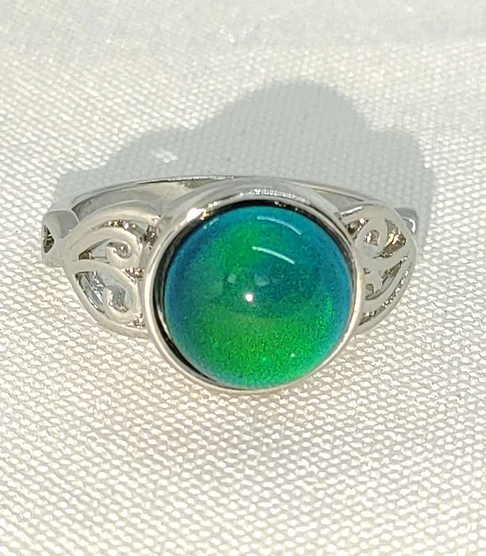 Gorgeous design: New Lab created Moonstone Mood ring: Size US7 (Note spontaneous colour changes