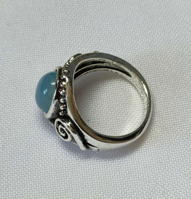 Gorgeous Lab created Moonstone ring in vintage setting: Size US7