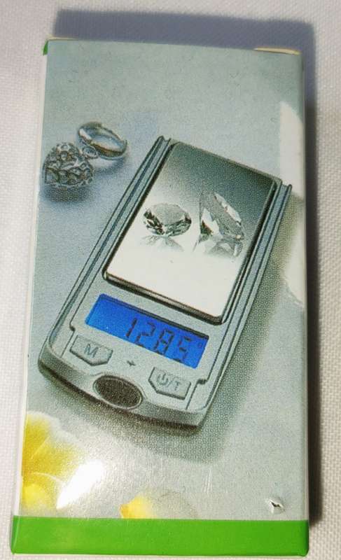 Mini Digital pocket scale: Ideal for weighing jewellery and precious metals