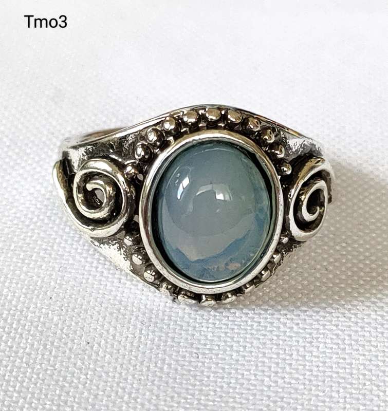Moonstone ring - lab-created stone - size US 8
