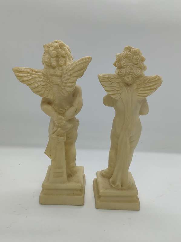 Pair of Italian Falcon cherubs - highly decorative - carved resin- height - 155mm