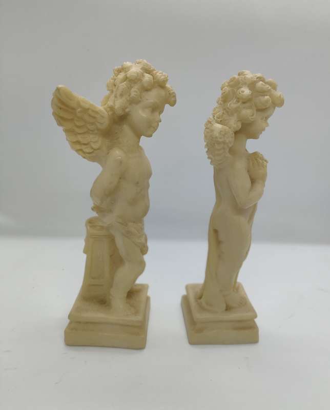 Pair of Italian Falcon cherubs - highly decorative - carved resin- height - 155mm