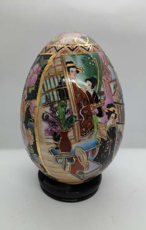 Satsuma hand painted egg on rosewood stand - highly decorative - height 180 mm