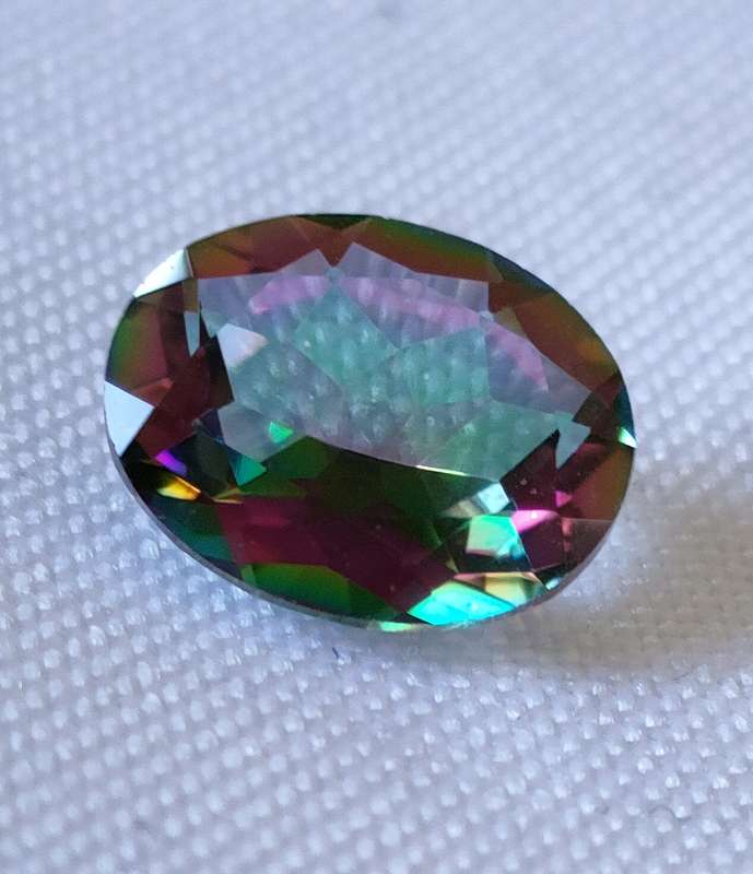 Large Mystic Topaz stone - 11x 9 mm - naturally mined - oval cut - brilliant colour and clarity