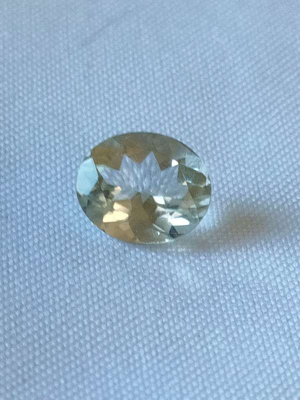 Amethyst stone - naturally mined - 10x 8 mm - oval cut - large stone with great colour