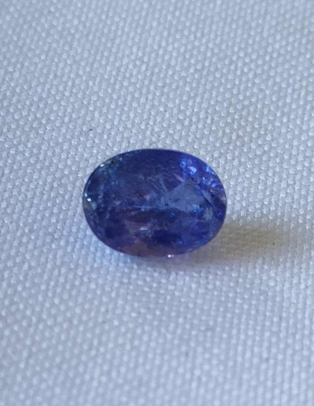 Tanzanite gemstone - naturally mined oval cut stone - large, top colour and good clarity