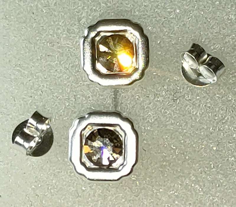 New Sterling Silver Lab grown Dark diamond earrings: Gorgeous design. Stamped 925: