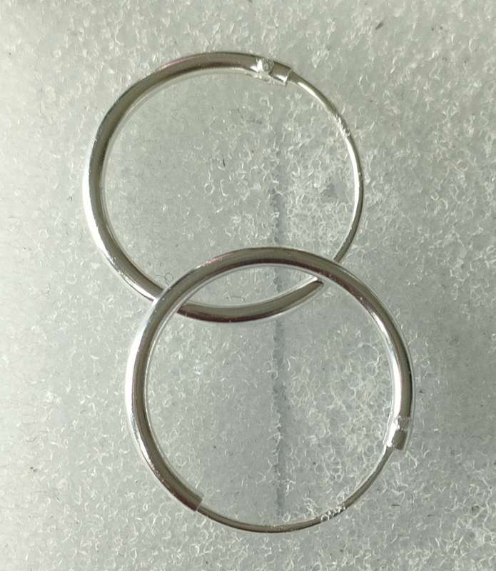 New Sterling Silver Hoop (Medium) earrings: Gorgeous design. Stamped 925:
