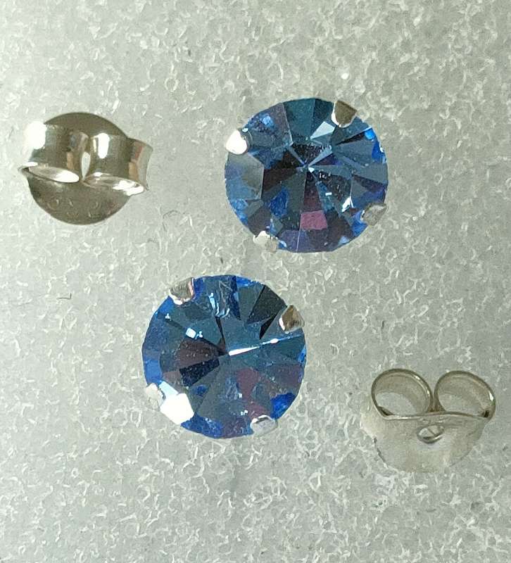 New Sterling Silver Austrian Crystal earrings: Gorgeous design. Stamped 925: