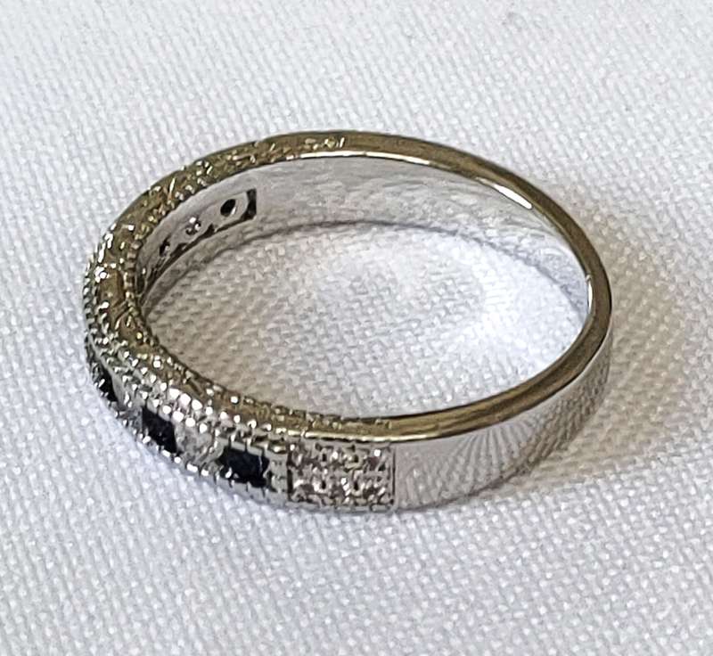 Dress ring -lab created black and white stones- size US 8