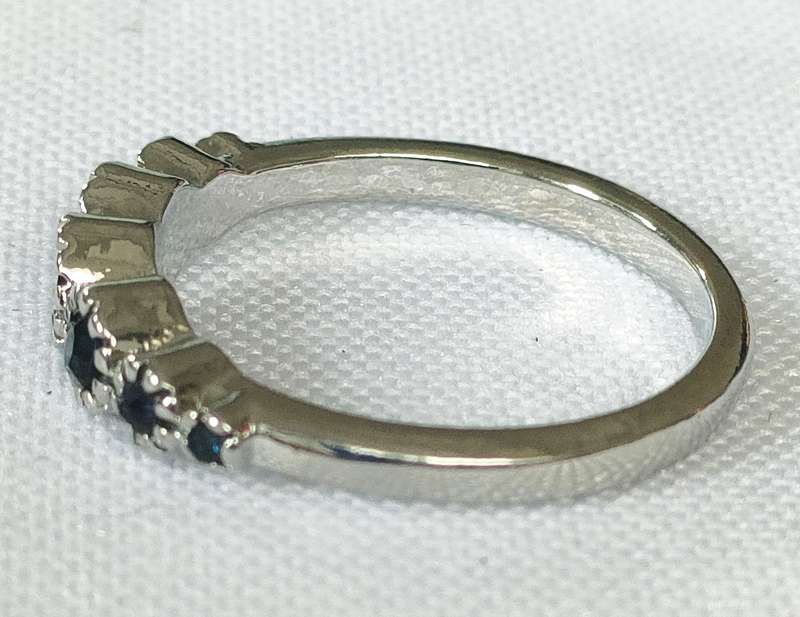 Dress ring - multiple lab-created blue and white stones - size US 7