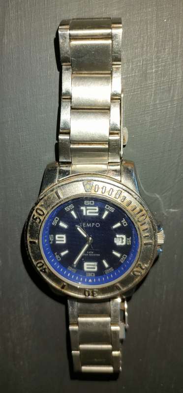 Vintage Tempo Mens Watch: Requires new battery to run: Good condition