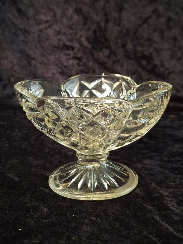 Vintage Pressed Glass Sweet Bowl.