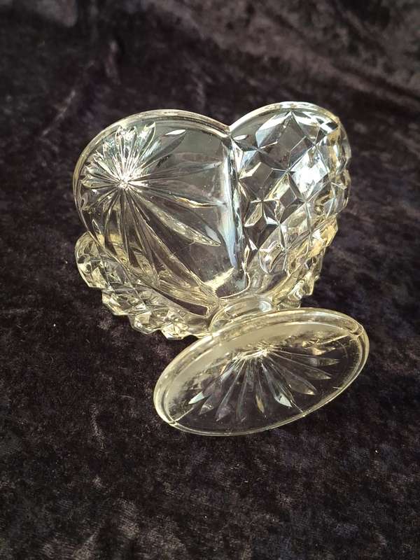 Vintage Pressed Glass Sweet Bowl.