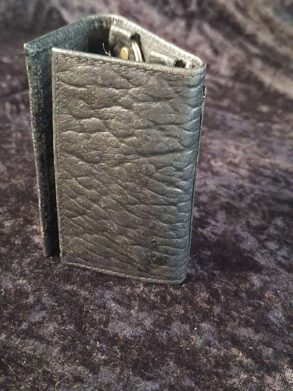 Busby Genuine Wild Buffalo Leather Key and Card Holder.