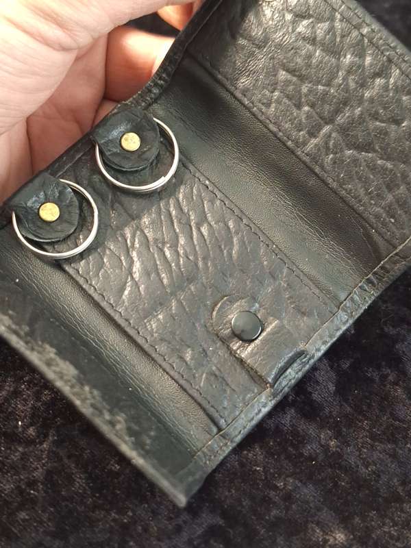 Busby Genuine Wild Buffalo Leather Key and Card Holder.
