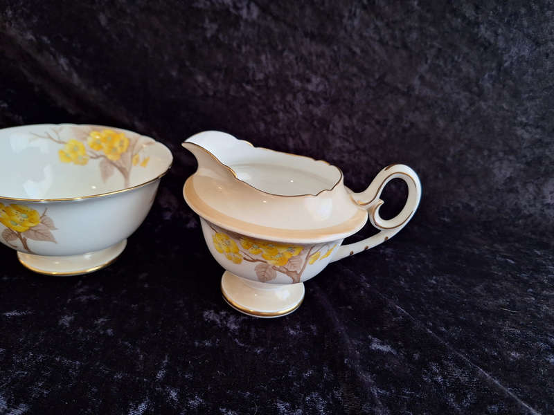 1920's Shelley Milk and Sugar Set - Reg. No: 771299/12547/E