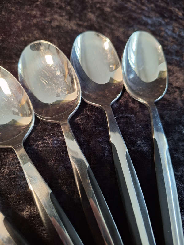 Vintage Stainless Steel Eldon Dessert Spoons set of 5.