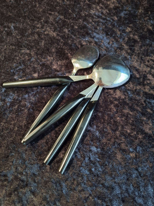 Vintage Stainless Steel Eldon Dessert Spoons set of 5.